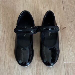 Girl Tap shoes